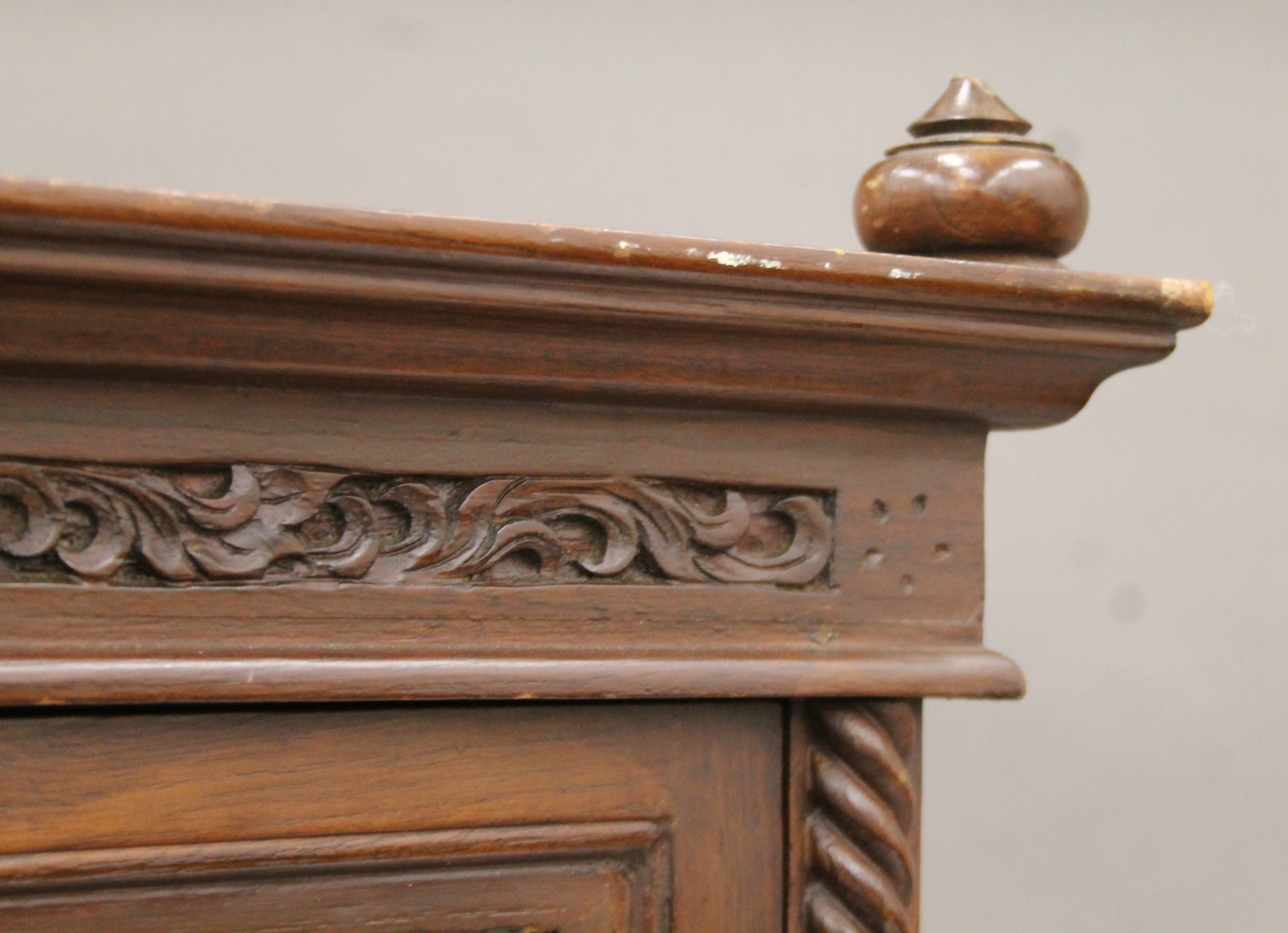 An Eastern carved hardwood glazed display cabinet. 68 cm high. - Image 3 of 4
