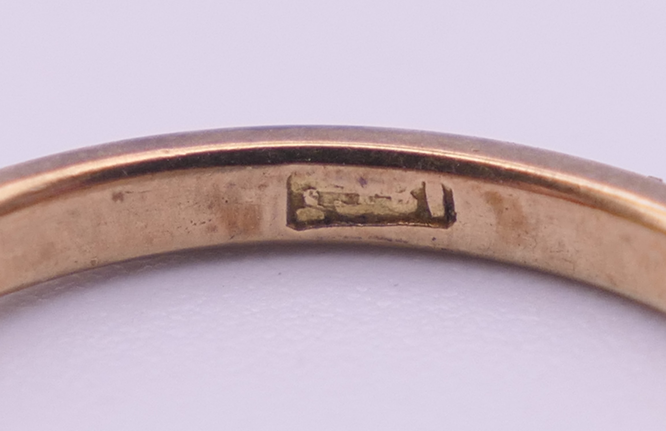 A 9 ct gold bracelet (2.8 grammes), an 18 ct gold and diamond ring (2. - Image 14 of 15