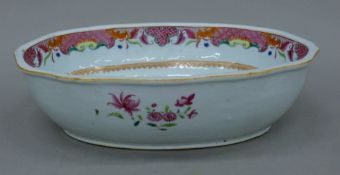 An 18th century Chinese famille rose Export porcelain bowl. 32 cm wide.