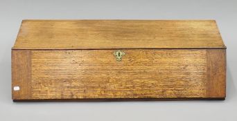 A 19th century oak clerk's desk. 102 cm wide.