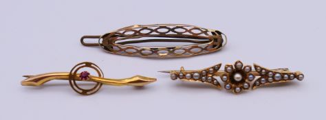 A 9 ct gold hair clip,