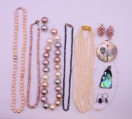 A quantity of various jewellery including necklaces, pendants etc. Abalone pendant 5.