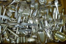 A large quantity of Georgian fiddle thread and shell silver cutlery bearing the crest of Major