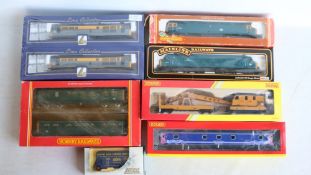 Collection of OO gauge railway models to include a still sealed Lima twin pack Class 31 Langdale