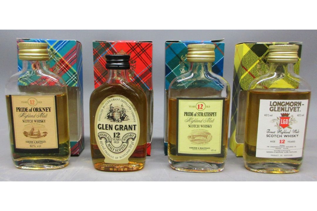 Fortnum & Mason gift boxed tartan set of 12 single malt whisky miniatures, aged 12 years, c100ml - Bild 4 aus 8