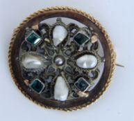 BROSCHE. 750/000 Gelbgold mit 4