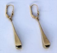 PAAR OHRHÄNGER. 585/000 Gelbgold.