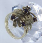 BLÜTENRING. 585/000 Gelbgold mit 5