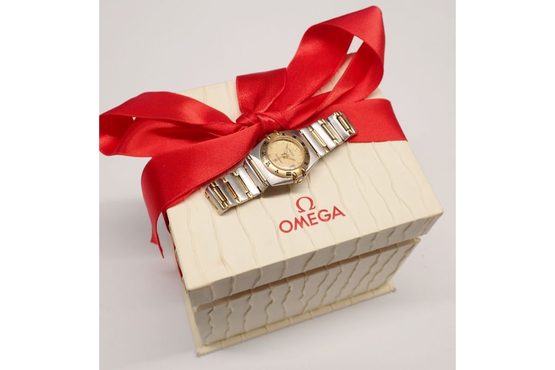 An Omega Constellation ladies wrist watch with stainless steel and gold plated case and champagne - Image 5 of 5
