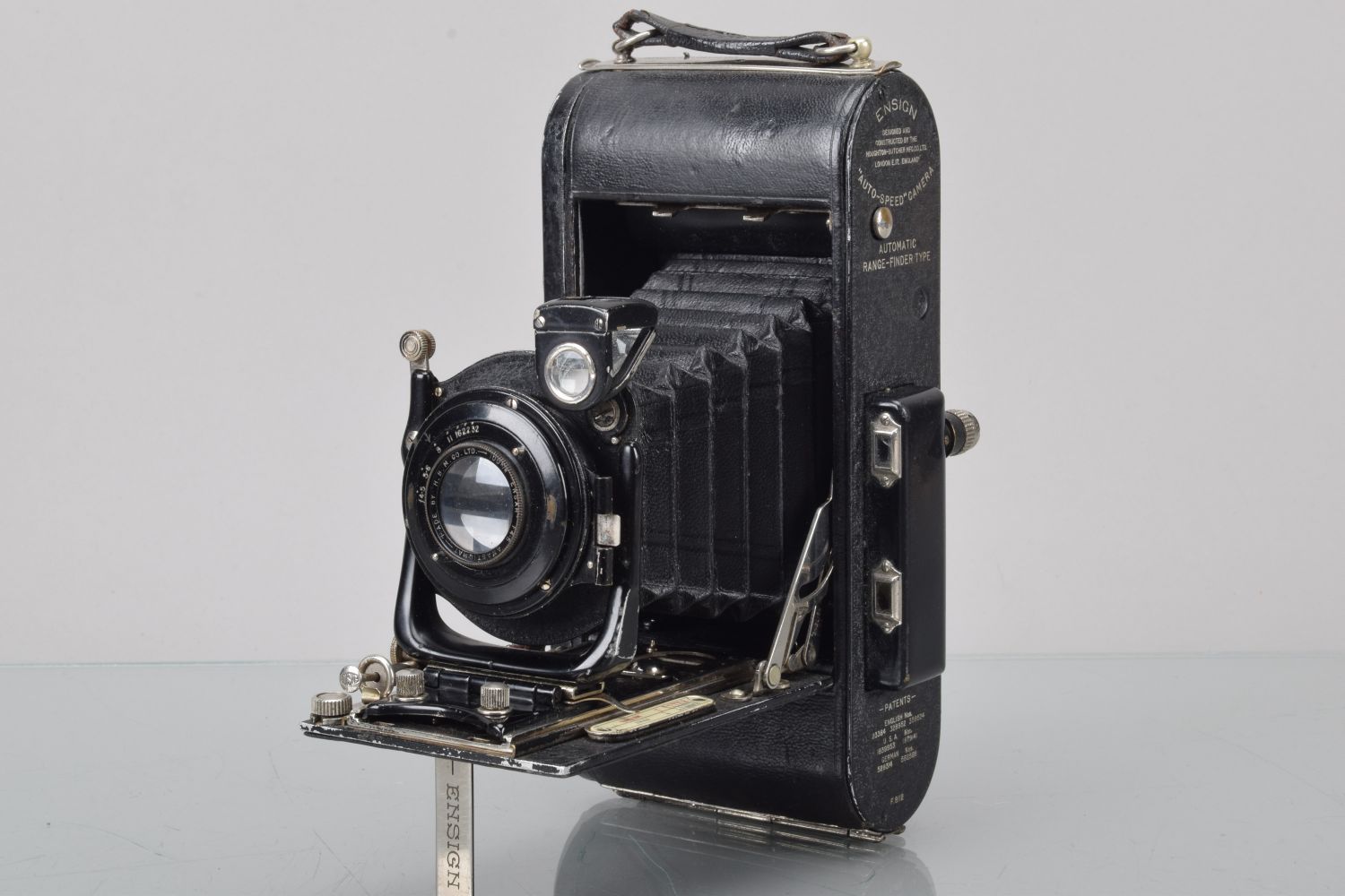 Photographica & Cameras Auction