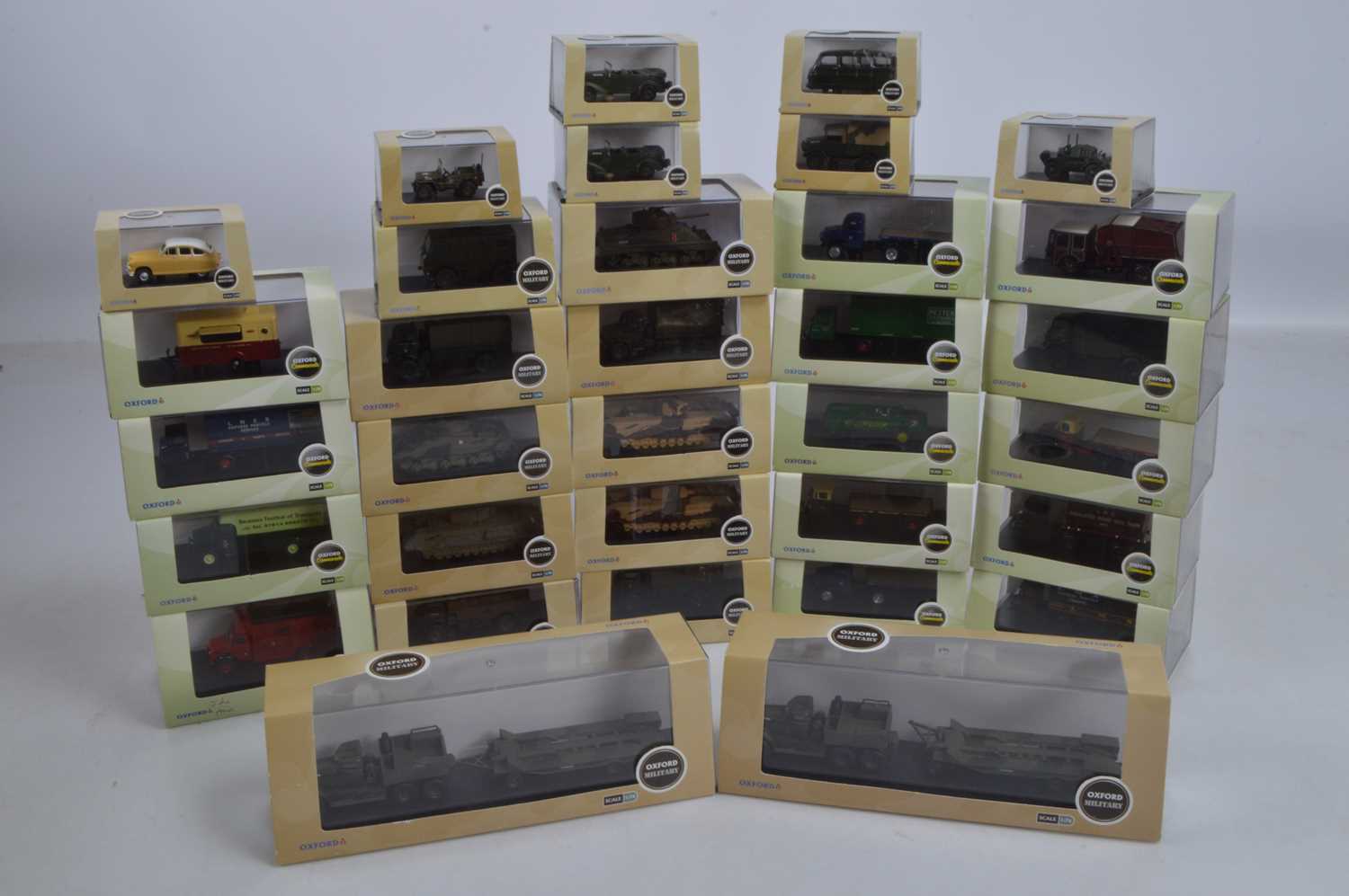Oxford Diecast 1:76 Scale Models (33), all cased with card sleeves ...