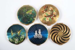 Five circular Kigu slimline compacts c1930,