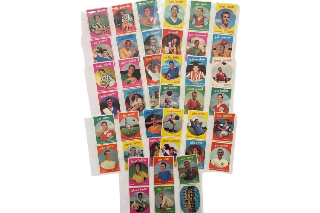 1960 A&BC GUM FOOTBALL TRADE CARDS, 1-42, 43-83, FULL SETS. - Image 3 of 6