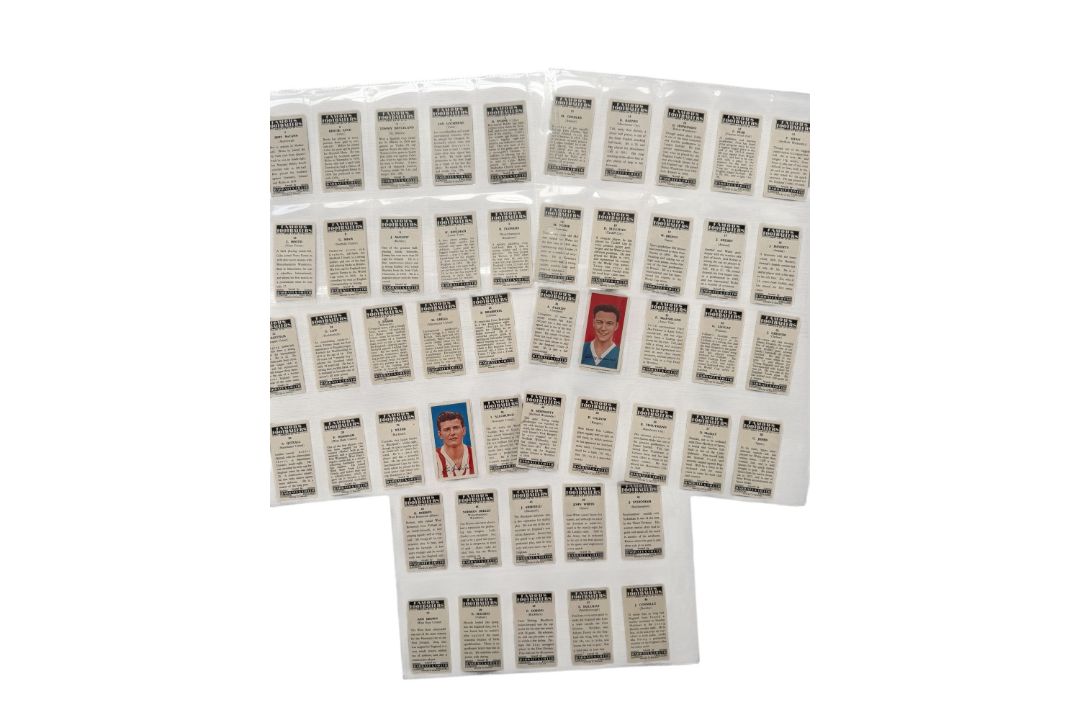 BARRATT & CO FAMOUS FOOTBALLERS TRADE CARDS, A8, FULL SET OF 50 CARDS. - Image 4 of 6