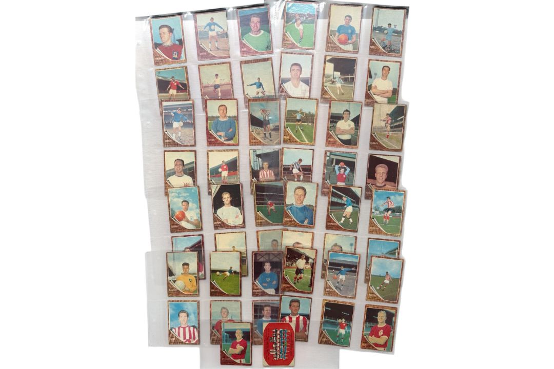 A&BC GUM 1963/64 FOOTBALLERS TRADE CARDS, 1-48, 49-110, FULL SETS. - Image 5 of 6