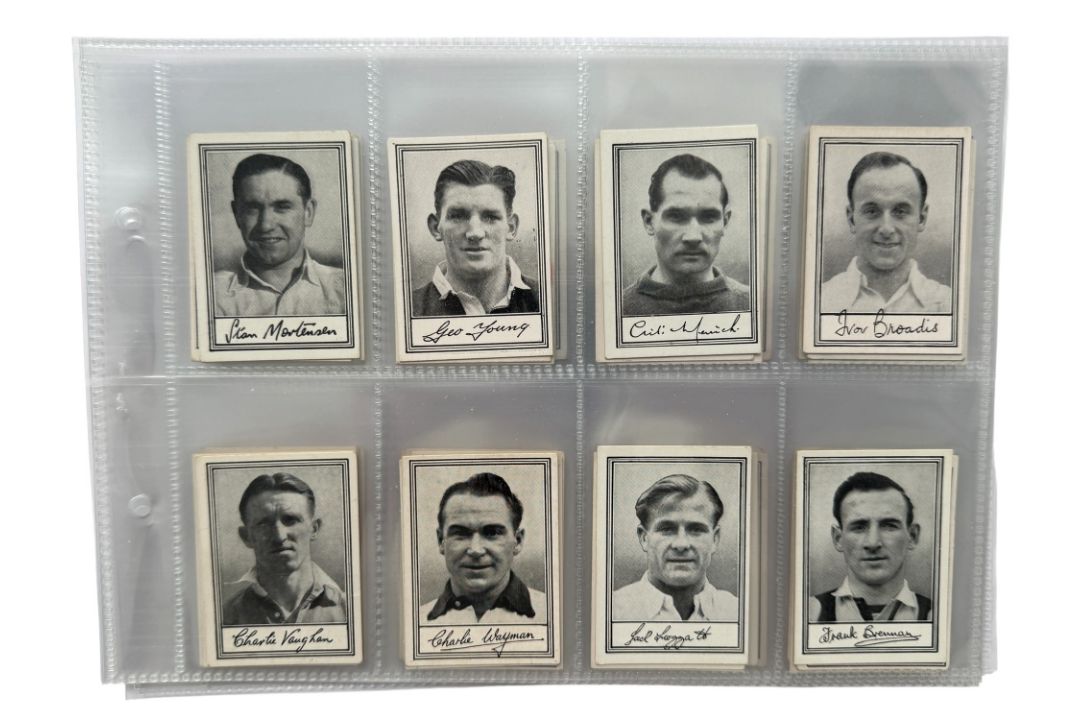 BARRATT & CO FAMOUS FOOTBALLERS TRADE CARDS, A1, FULL SET OF 50 CARDS, FINNEY, WRIGHT, ETC. - Image 1 of 4