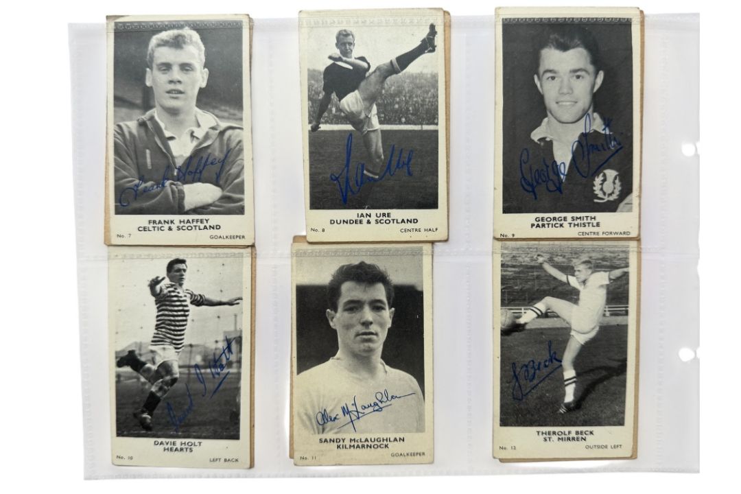 A&BC GUM 1962/63 SCOTTISH FOOTBALL TRADE CARDS, 42/44 CARDS, LACKING NOs 42 & 44, RARE SET. - Image 2 of 8