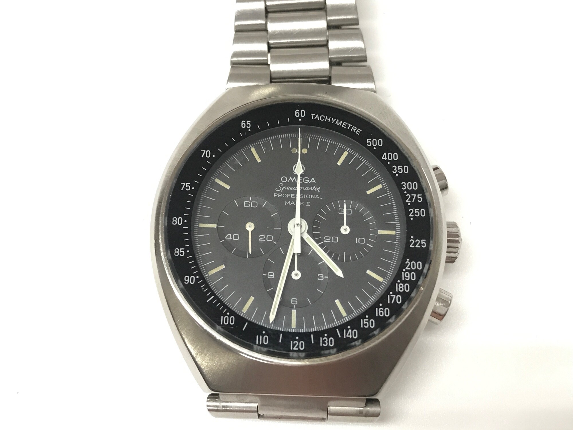 OMEGA SPEEDMASTER MARK II CHRONOGRAPH Circa 1972. Comes with service paperwork and omega service