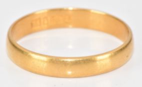 A 22ct gold wedding band / ring, 2.8g, size O