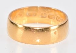A 22ct gold wedding band / ring, Birmingham 1903, 5.9g, size O