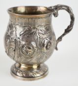 Georgian hallmarked silver christening or similar tankard with embossed decoration and novelty