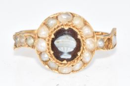 Victorian ring set with agate cameo surrounded by split pearls (one pearl missing), 1.8g, size I