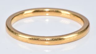 A 22ct gold wedding band / ring, 3.5g, size Q
