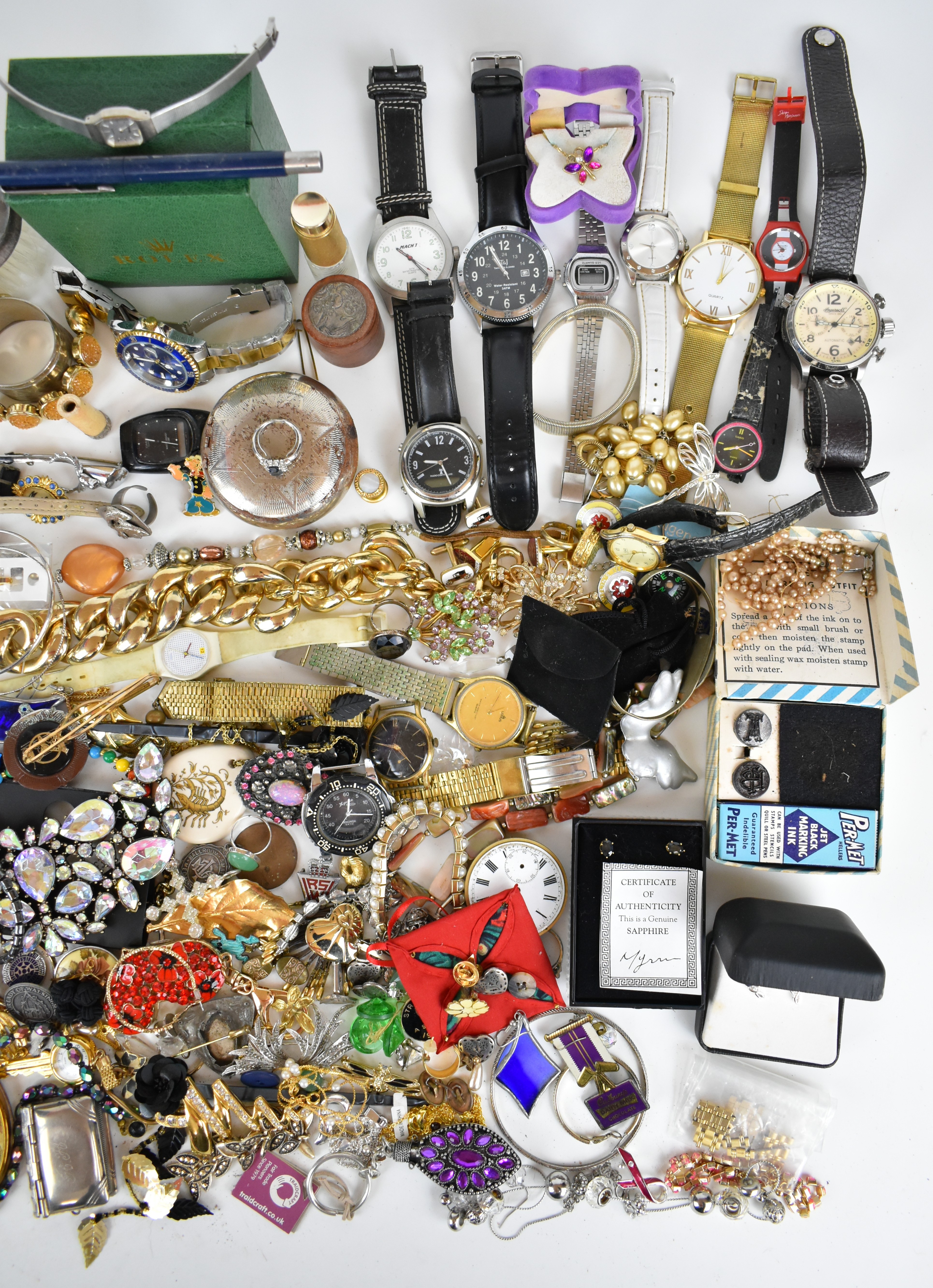 A collection of jewellery and watches including Accurist, Casio, Swatch, Ingersoll, Vogue compact, - Image 4 of 9