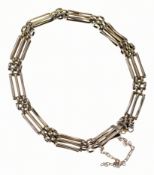 A 9ct gold gate bracelet, 8.2g, 19cm