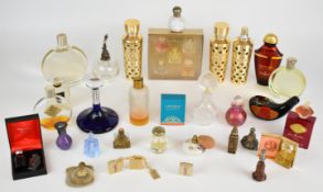 Collection of designer / collectable perfume / scent bottles including multiple Lalique examples,