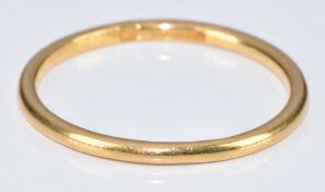 A 22ct gold wedding band / ring, 1.8g, size N