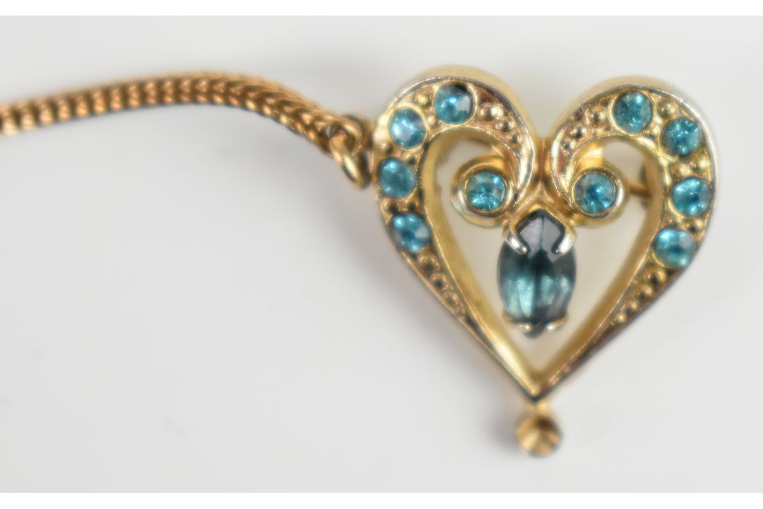 Silver vesta (26g), Miracle brooch and further vintage brooches - Image 12 of 12