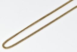 A yellow metal necklace / chain made up of interlocking circular links (tests as 14k gold), 8.6g,