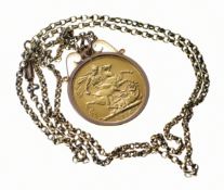 1915 gold full sovereign in 9ct pendant mount, on 9ct gold chain with barrel clasp, 14g, 52cm