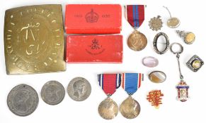 Queen Elizabeth II 1953 Coronation medal and ribbon, boxed, a Coronation 1953 enamelled silver