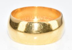 A 22ct gold wedding band / ring, Birmingham 1963, 6.8g, size K