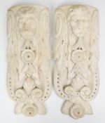 Pair of carved alabaster figural lion sconces with suspension loops, probably Grand Tour, verso 17 x