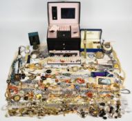 A collection of jewellery including 9ct gold signet ring (damage, 3.6g), beads, diamanté necklace,