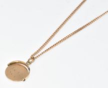 A 9ct gold 'I love you' swivel pendant on chain, 5.2g, 48cm