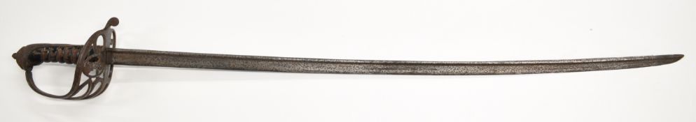 Victorian 1821 pattern Officer's / Yeomanry sword with 80cm blade, blackened handle and Royal
