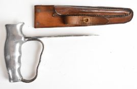 WW1 period punch / push dagger with 12.2cm straight double edged blade, knuckle guard mounted