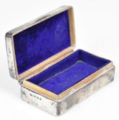George V hallmarked silver dressing table jewellery box with engine turned lid and velvet lined