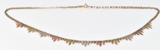 A 9ct gold tri-coloured necklace, 6.4g, 40cm