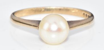 A 9ct gold ring set with a pearl, 1.6g, size L