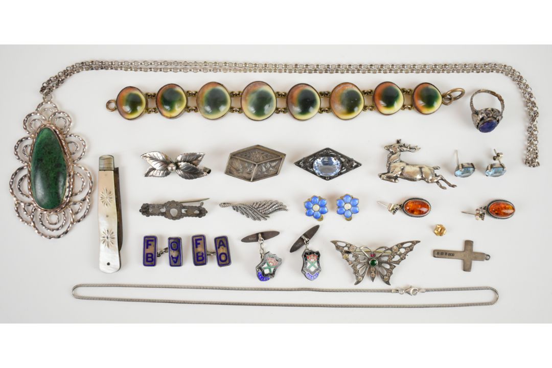 A collection of silver jewellery including two pairs of cufflinks, pair of pressed amber earrings, - Image 1 of 4