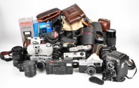 SLR and collectable cameras to include Olympus OM40 Program with Olympus 50mm 1:1.8, Inter-City MC