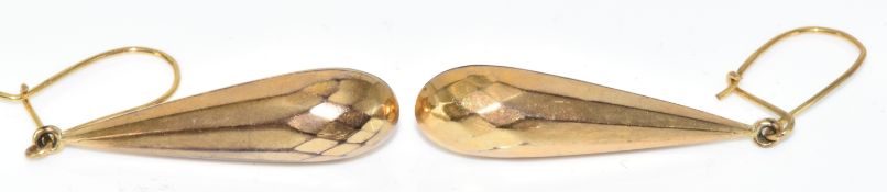A pair of 9ct gold earrings with faceted decoration, 1.9g, 3cm