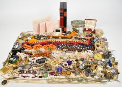 A collection of jewellery including cufflinks, silver St Christopher, single 9ct gold cufflink set