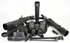 Five gun or shooting spotting scopes, range finders and pairs of binoculars including Tasco 15x45