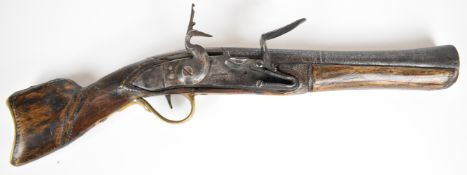 Eastern flintlock blunderbuss pistol with brass trigger guard and butt plate, studded decoration